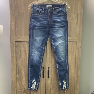 Kancan Signature Distressed Blue Jeans Mid-rise Ankle Skinny Women’s Size 26